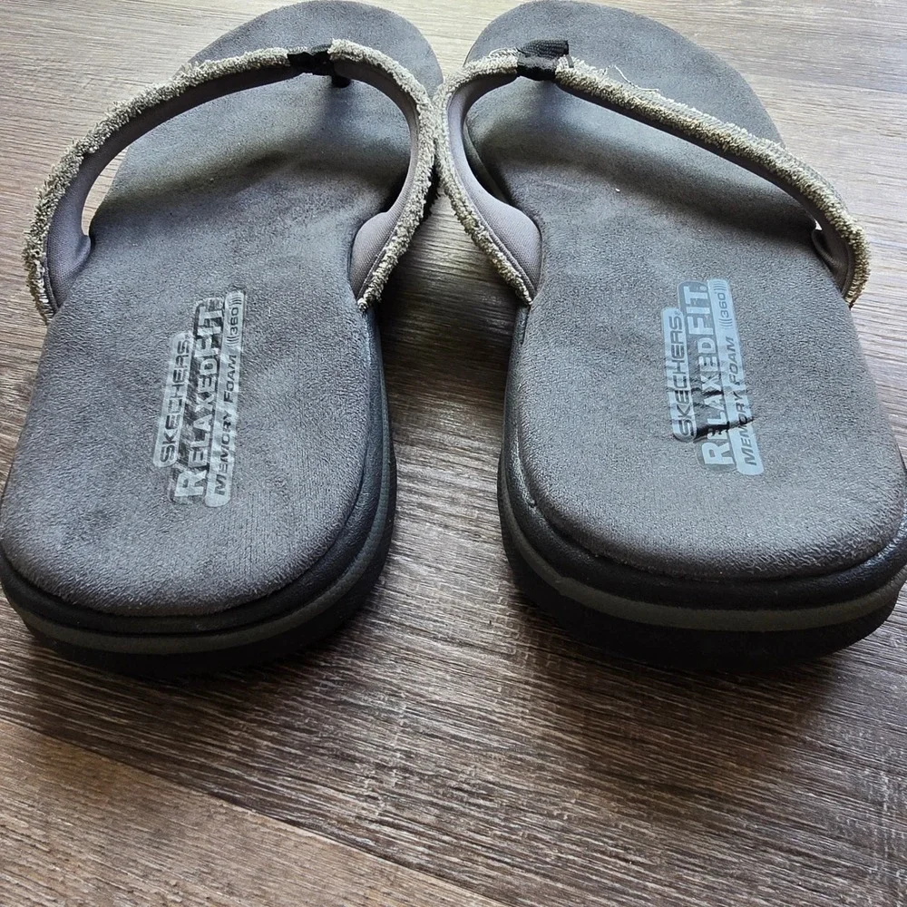 Skechers Relaxed Fit 360 Flip Flop Sandals 11 Gray Canvas Memory Foam Frayed - Picture 9 of 11